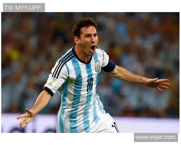 中国足球明星崛起之路：从草根到国际舞台的传奇故事