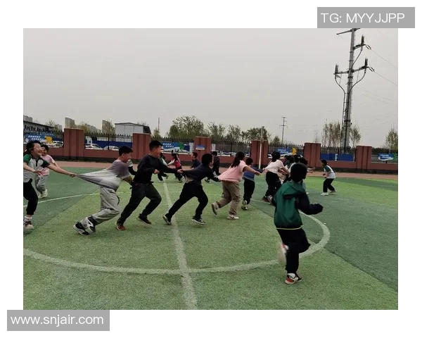 足球课放松活动的趣味游戏与团队合作提升策略分享